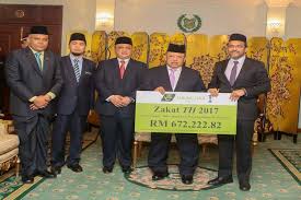 Majlis agama islam dan adat istiadat melayu perlis. Th Made Zakat Contribution To Majlis Agama Islam Dan Adat Istiadat Melayu Perlis Tabung Haji