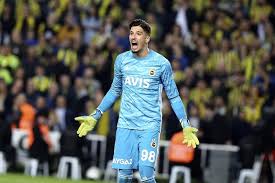 Gökhan akkan sakatlığı nedeniyle ümit milli takım kadrosundan çıkarılmasından sonra fenerbahçe'nin kalecisi altay bayındır a milli takım kadrosuna davet edildi. Altay Bayindir A Surpriz Talip Aspor