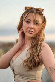 Anyone a professional portrait photographer I have couple of questions