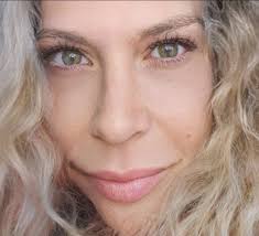 What colors do you see? 🙂