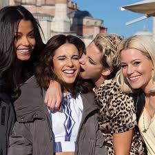 When a systems engineer blows the whistle on a dangerous technology, charlie's angels from across the globe are called into action, putting their lives on the line to protect society. Charlie S Angels 2019 Film Reboot Cast Plot Director Release Date British Vogue