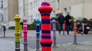 Guerilla Knitting Stricken Mit Anke Domscheit Berg Dlf Nova