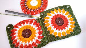 Hirka Battaniye Kare Motif Yapimi Ve Birlestirme Youtube Tig Motifleri Krose Sapka Tig Isi Orguler
