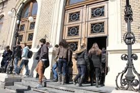 Dar pentru afaceri si management ori chimie si stomatologie? FacultÄÅ£i Romanesti In Top Qs 500 UniversitÄÅ£i Din Lume Stiri Utile