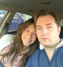 Actorul ion dichiseanu se află în stare critică în spital. Ioana Dichiseanu È™i A Botezat Fiica Ce FrumoasÄƒ E MicuÈ›a Click Mobile