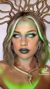 Reyna Manriquez's Instagram, Twitter & Facebook