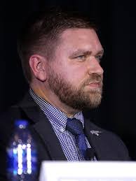 Chris Mcnutt's Instagram, Twitter & Facebook