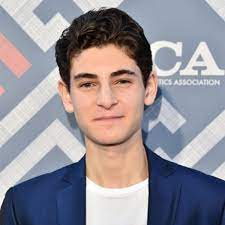 Since then, he has been featured in many television series which include; David Mazouz Bio Age Height Career Movies Gotham Girlfriend Net Worth Instagram Twitter