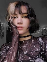 Ig Le Pourri Short Grunge Hair Short Hair With Bangs Split Dyed Hair