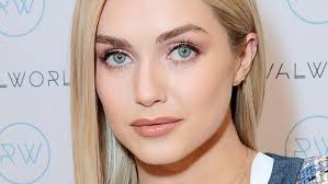 DWTS' Lindsay Arnold Is Dealing With Sad Pregnancy News