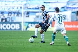 The pressure really got to them in january as they collapsed. Gremio Empata Com O Palmeiras Na Arena Na 11Âª Rodada Do Brasileirao