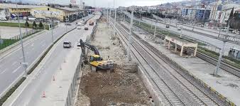 Garisan selari pada landasan kereta api. Kajian Izmit 42 Stesen Kereta Api Evler Terus