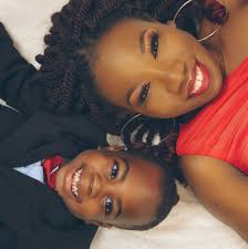 🚨 I'll breastfeed my baby anywhere… but I won't expose my whole chest to  prove a point. Not because breastfeeding is shameful it's the most natural  thing in the world. But for