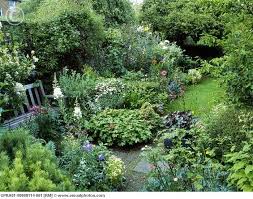 Instead Of Just A Green Square Of Grass Small City Garden City Garden Urban Garden
