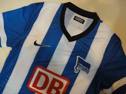 Jun 29, 2021 · das jersey für die saison 2021/22, das bereits am dienstag durch die sozialen medien geisterte, findet beim berliner anhang indes weniger zuspruch. Cheap 13 14 Hertha Bsc Home Soccer Jersey Shirt Player Version Hertha Bsc Top Football Kit Wholesale