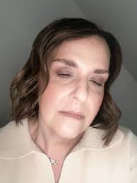 Restoring a Thundercraft boat with new lipstick