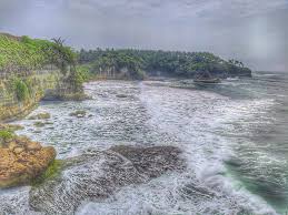 Pantai Karang Gantungan Surga Tersembunyi Di Sukabumi Sering Jalan