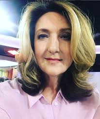 On 15 november 2016, she was reading the news as usual for bbc.suddenly, her labor pain started, which was supposed to happen five weeks later i.e. Victoria Derbyshire Had To Argue With Bbc Over I M A Celeb Stint Amid Impartiality Fears Celebrity News Showbiz Tv Express Co Uk