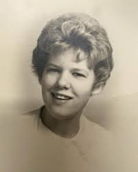 Muriel Merrill's Instagram, Twitter & Facebook