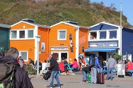 This is a group to share all about the island of helgoland / northsea. Typisch Fur Helgoland Picture Of Hummerbuden Helgoland Tripadvisor