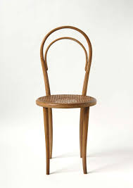 Die neuartige biegetechnik, die für den stuhl entwickelt wurde, eignete sich ideal für die. Bugholz Und Stahlrohr Thonet Design Formfaktor
