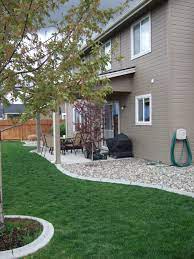One exception is if you use pea gravel mulch or inorganic mulch. Pin By Marie Southwell On Gardens Landscapes Home Landscaping Landscape Around House Landscaping Around House