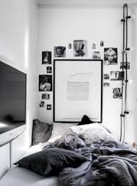 Kamar cowok warna hitam putih. 28 Desain Kamar Estetik Cowok Elegan Ideas Home Home Decor Bedroom Decor