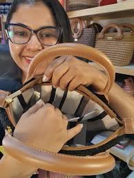 Aula da Bolsa Débora: Aprenda a Fazer com Zíper