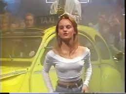 She started her career as a model and singer before becoming a movie star. Irresistiblement Tuonodigenesi Vanessa Paradis Joe Le Taxi