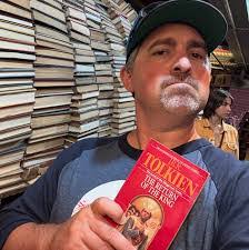 Nicole Knighton's Instagram, Twitter & Facebook