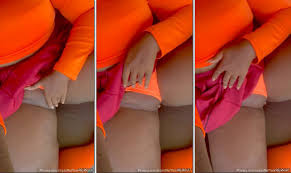 Ioná Galvão, famosa do OnlyFans, sendo sensual ao exibir e acariciar seu  privacy com um piercing, usando uma calcinha de lado - VIDEOSDESEXO.COM