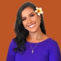 Esha Thompson's Instagram, Twitter & Facebook