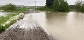 Med denna julefredagsläckan önskar vi er alla en riktigt god jul 🎅🎄💥 från kaos till harmoni 💦🌊☔. Sydnarkenytt