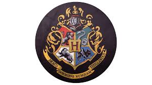 Последние твиты от harry potter film (@harrypotterfilm). Hogwarts Logo Logo Zeichen Emblem Symbol Geschichte Und Bedeutung