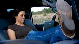 Jennifer uses her experience transporting livestock to win a camel shipment from oklahoma to vermont. Shipping Wars Jennifer Brennan Breast Implants Robbie Welsh