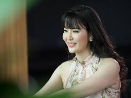 Thông tin hoa hậu nguyễn thu thủy qua đời khiến nhiều người vô cùng xót xa thương tiếc. Cuá»™c Sá»'ng Cá»§a Hoa Háº­u Thu Thá»§y Ra Sao Sau 23 NÄƒm Ä'Äƒng Quang