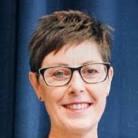 Lisa Deverick's Instagram, Twitter & Facebook