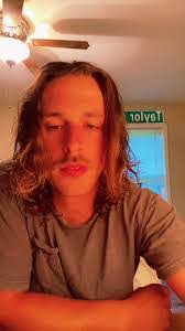 Seth Lanning's Instagram, Twitter & Facebook