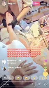 Aslında duygu özaslan hakkında yazılanlara bir göz atınca ayaklarıyla ilgili sıra dışı yoğunlukta bir haber ve içerik geçmişi görüyoruz! Duygu Koseoglu S Feet Wikifeet