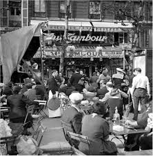 Le Bal Du 14 Juillet 1938 Place De La Bastille Une Photo De C Willem Van De Poll Paris D Antan Facebook Vieux Paris Bois De Vincennes Paris Photo