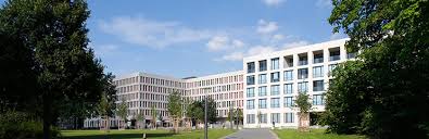 Die linien 11, 14 und 21 müssen momentan unterbrochen oder. 3 9 Bombenentscharfung In Frankfurt Schliessungen Fur Campus Westend Und Campus Bockenheim Aktuelles Aus Der Goethe Universitat Frankfurt