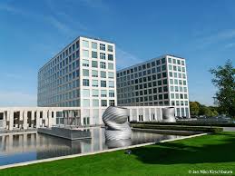 Order food online at barmenia, palma de mallorca with tripadvisor: Zwei Skulpturen An Der Barmenia Hauptverwaltung Denkmal Wuppertal De