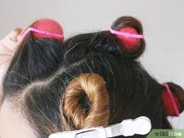 Comb a section of hair as wide as the roller forward over your face. 4 Ways To Use Sponge Rollers Wikihow