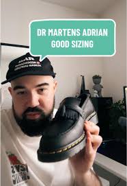 Dr Martens Adrian Bordeaux Smooth