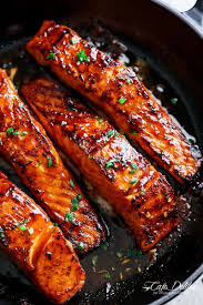 Firecracker Salmon Recipe With An Incredible Sauce Is An Easy To Make Dinner In Minutes Flakey An Firecracker Salmon Recipes Salmon Recipes Firecracker Salmon
