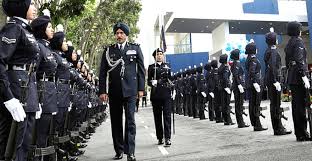 ― picture by razak ghazali pic razak ghazali kuala lumpur, may 24 — retired police commissioner datuk seri amar singh denied that he applied for a canadian citizenship as alleged by runaway blogger raja. Amar Singh Once Asked His Escort To Get In The Car So He Could Ride His Bike Back To Bukit Aman World Of Buzz