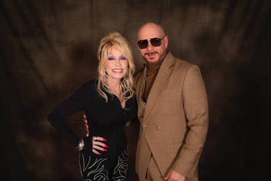 It's an honor to be collaborating with one of music's most powerful women,  gracias @dollyparton! Dale!