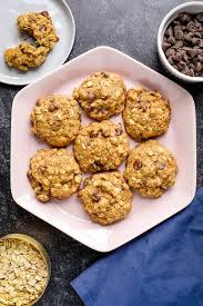 Low fat low calorie oatmeal chocolate chip cookies i modified some ingredients from regular recipes to reduce the fat and sugar and give this some actual nutritional value. Healthy Oatmeal Cookies I Heart Vegetables