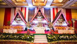 Pernikahan menjadi pintu gerbang untuk memasuki kehidupan baru yang cukup berbeda dengan kehidupan sebelumnya. Gedung Pernikahan Di Medan Dekorasi Acara Dan Lainnya