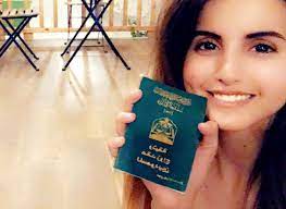 زوجي كان من متابعيني، واشترطت عليه 500 ألف تعويض إذا قرر يطلقني., شاهد بالفيديو كيف احتفلت فوز العتيبي مع زوجها بعد توثيق حسابها على سناب شات, فوز العتيبي: ÙÙˆØ² Ø§Ù„Ø¹ØªÙŠØ¨ÙŠ ØªØ«ÙŠØ± ØºØ¶Ø¨Ø§ Ø¨ÙÙŠØ¯ÙŠÙˆ ÙˆÙ‡ÙŠ ØªØ³ÙƒØ± Ù…Ø¹ Ø²ÙˆØ¬Ù‡Ø§ ÙÙŠ Ø­ÙˆØ¶ Ø§Ù„Ø§Ø³ØªØ­Ù…Ø§Ù…